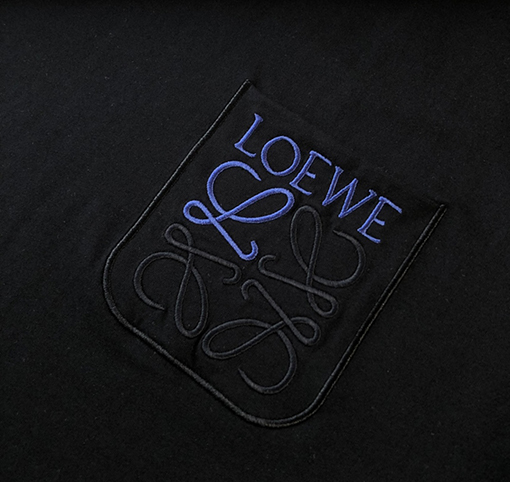 ロエベ 半袖Tシャツスーパーコピー  LOEWE ブルー刺繍ポケットと丸襟、爽やかな半袖Tシャツ