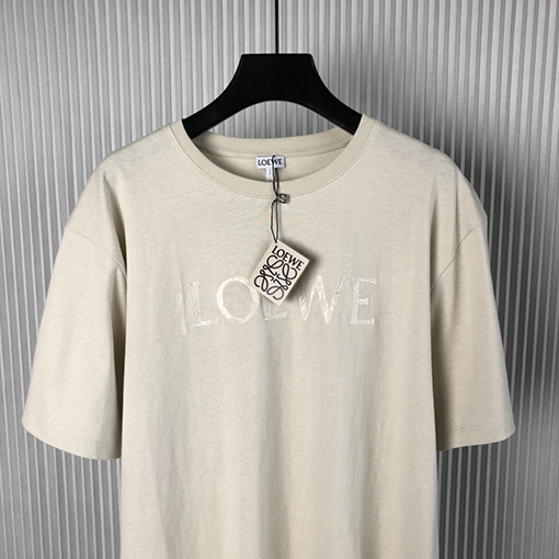 ロエベ 半袖Tシャツコピー LOEWE 噴き絵刺繍の花々が彩る短袖Tシャツ