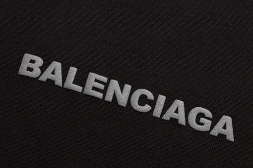 バレンシアガ 長袖 Tシャツ スーパーコピー BALENCIAGAプリント長袖Tシャツ、男女兼用
