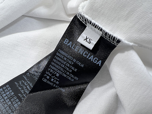 バレンシアガ 短袖Tシャツ コピー BALENCIAGA逆さまのロゴがプリント 黑、緑、白、