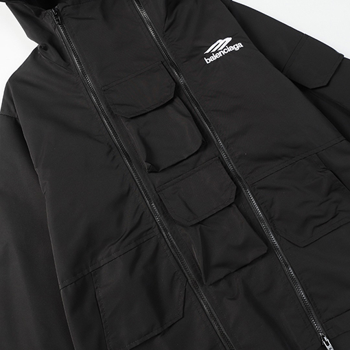 バレンシアガ アウター スーパーコピー  BALENCIAGA ブラックカラーのジャケット