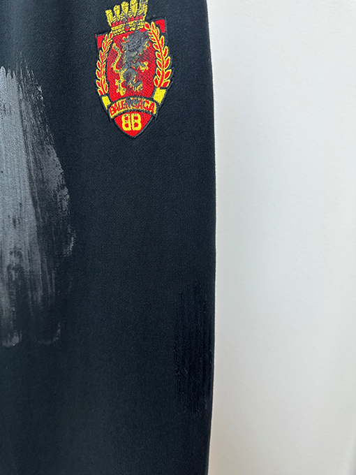 バレンシアガ スウェットパンツ コピー BALENCIAGA 手描きアンティークフットボール紋章刺繍パンツ、ワイドレッグデザイン