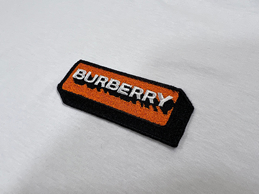 バーバリー 半袖Tシャツスーパーコピー  BURBERRY 胸元ロゴ刺繍ショートスリーブ