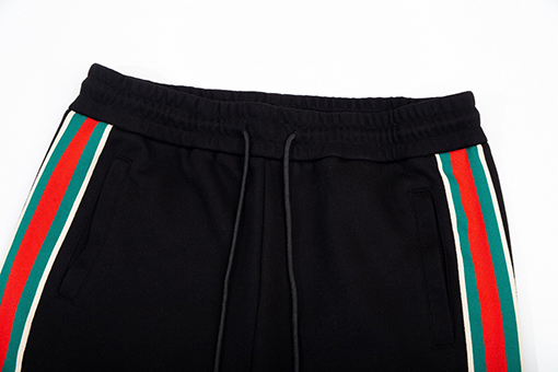 グッチ スウェットパンツ スーパーコピー GUCCI クラシックな赤緑ウェービングパッチ ボタン付きパンツレッグ カジュアルロングパンツ