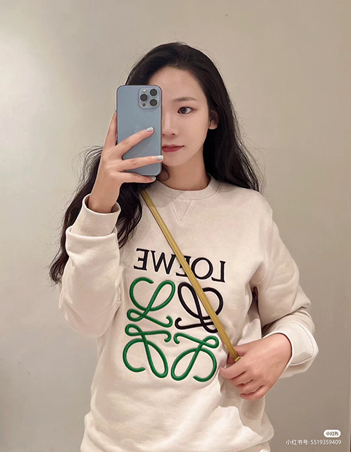 ロエベ スウェットTシャツスーパーコピー LOEWE レターロゴ刺繍 ゆったりしたシルエット