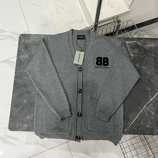 バレンシアガ カーディガンスーパーコピー BALENCIAGA ダブルBロゴ刺繍編みカーディガン 最大約900gの高充実度