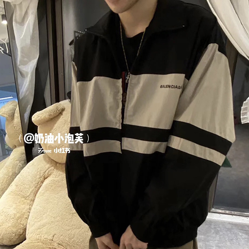 バレンシアガ  ジャケットスーパーコピー     フルジップフロントとビックリーフbalenciaga 刺繍ジャケット アウター
