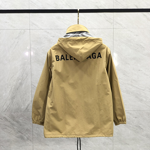 バレンシアガ  ジャケット アウター  BALENCIAGA   バックにロゴプリントのシングルボタンジャケット