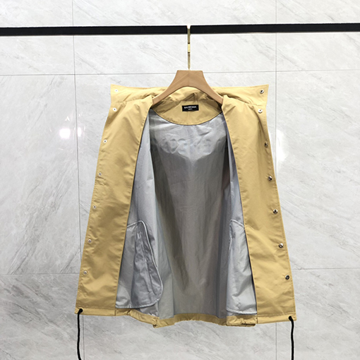 バレンシアガ  ジャケット アウター  BALENCIAGA   バックにロゴプリントのシングルボタンジャケット