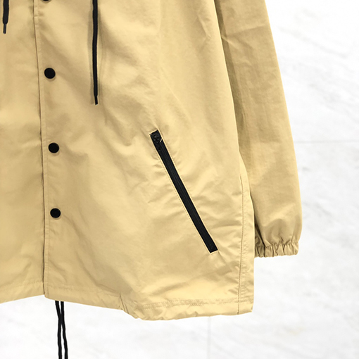 バレンシアガ  ジャケット アウター  BALENCIAGA   バックにロゴプリントのシングルボタンジャケット