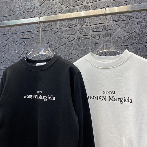 Maison Margiela 逆さ文字フォントスウェットシャツ マルタンマルジェラ  スウェットTシャツ スーパーコピー