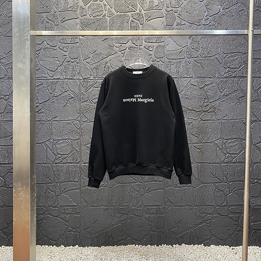 Maison Margiela 逆さ文字フォントスウェットシャツ マルタンマルジェラ  スウェットTシャツ スーパーコピー