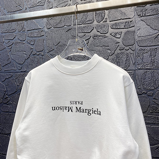Maison Margiela 逆さ文字フォントスウェットシャツ マルタンマルジェラ  スウェットTシャツ スーパーコピー