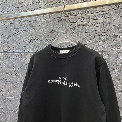 Maison Margiela 逆さ文字フォントスウェットシャツ マルタンマルジェラ  スウェットTシャツ スーパーコピー