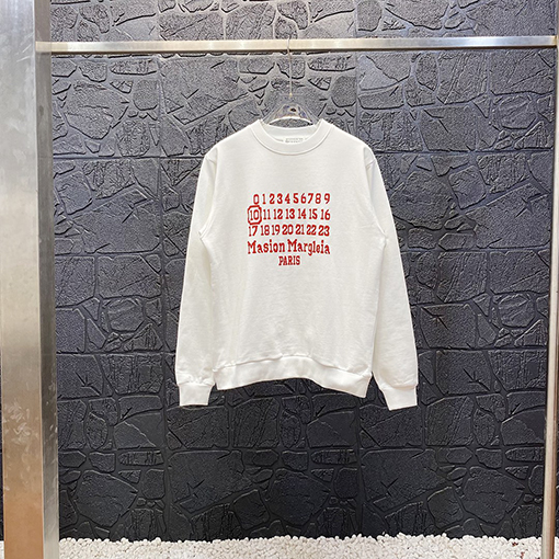 マルタンマルジェラ  スウェットTシャツ  Maison Margiela コピー  RED数字 スウェット長袖 Tシャツ
