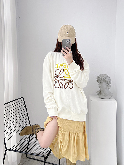 ロエベスウェットTシャツ  エンブロイダリー入りスウェットシャツ