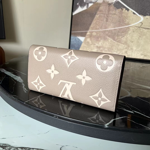 ヴィトン長財布スーパーコピー Louis Vuittonレディース 品番：M81049