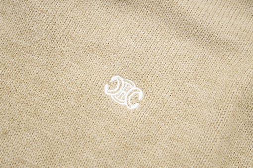セリーヌ セーター スーパーコピー 刺繍入りドロップショルダーセーター - クラシックな刺繍