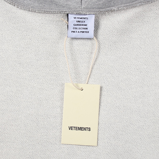ヴェトモン パーカースーパーコピー VETEMENTS ビッグロゴ入りルーズパーカー