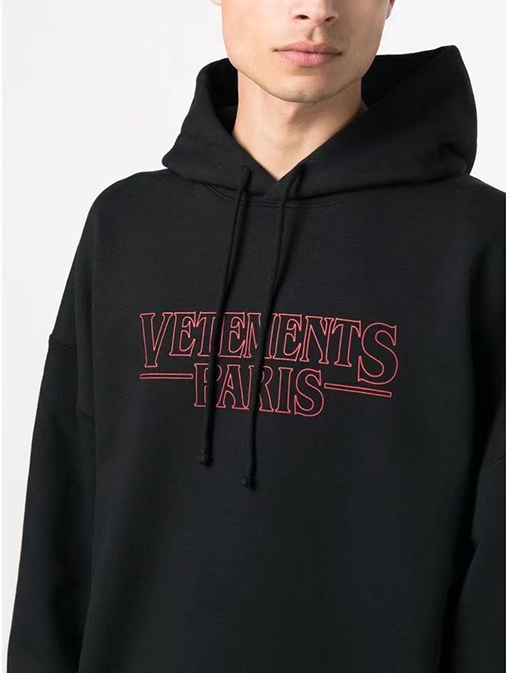 ヴェトモン パーカーコピー VETEMENTS PARIS 限定裏起毛 ルーズフィット プリント フーディー