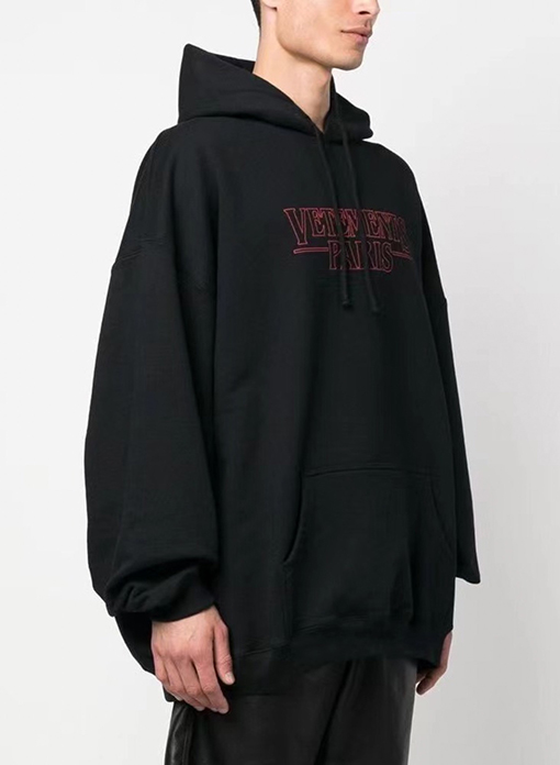 ヴェトモン パーカーコピー VETEMENTS PARIS 限定裏起毛 ルーズフィット プリント フーディー