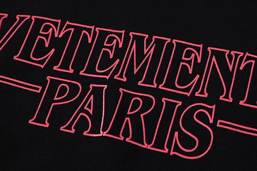 ヴェトモン パーカーコピー VETEMENTS PARIS 限定裏起毛 ルーズフィット プリント フーディー