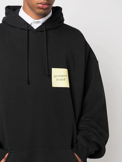 ヴェトモン パーカーコピー VETEMENTS HOODIE ロゴプリント　プリント フーディー