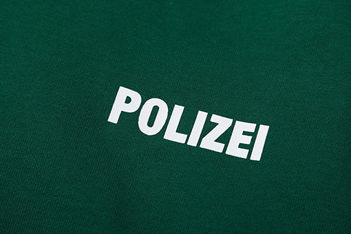 ヴェトモン パーカースーパーコピー VETEMENTS POLIZEI プリント入り 裏起毛 フードつき スウェットシャツ