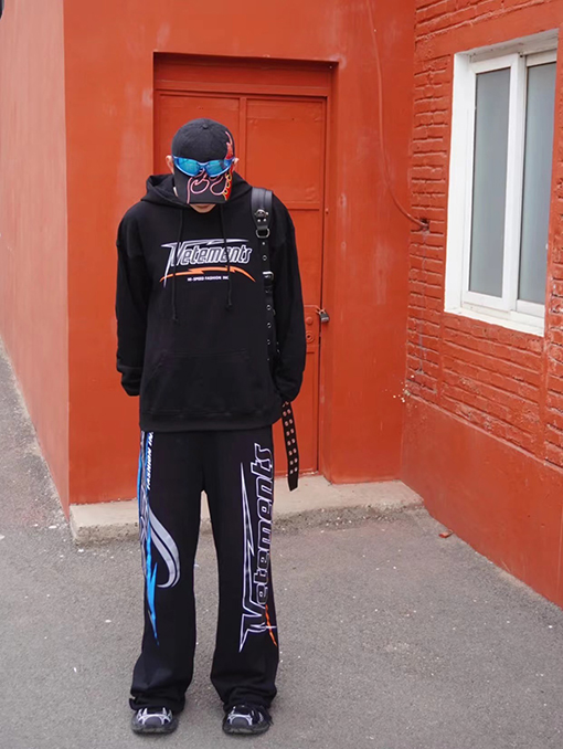 ヴェトモン パーカーVETEMENTS スーパーコピー fashion inc. プリント入り 裏起毛