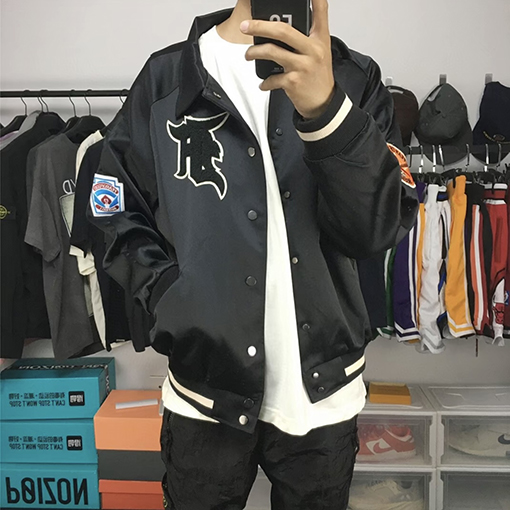 フィアオブゴッド ジャケット   FEAR OF GOD FOG 第五シーズン バッジデザイン