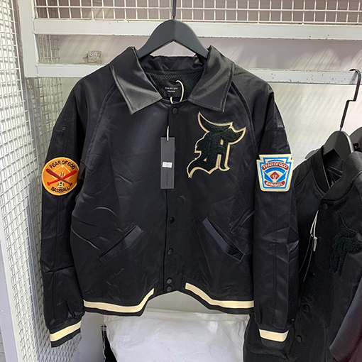 フィアオブゴッド ジャケット   FEAR OF GOD FOG 第五シーズン バッジデザイン