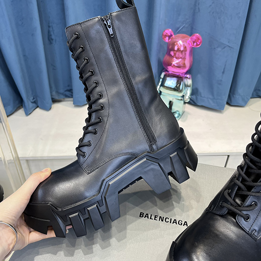 バレンシアガ ブーツ スーパーコピー balenciaga bulldozer シューズ