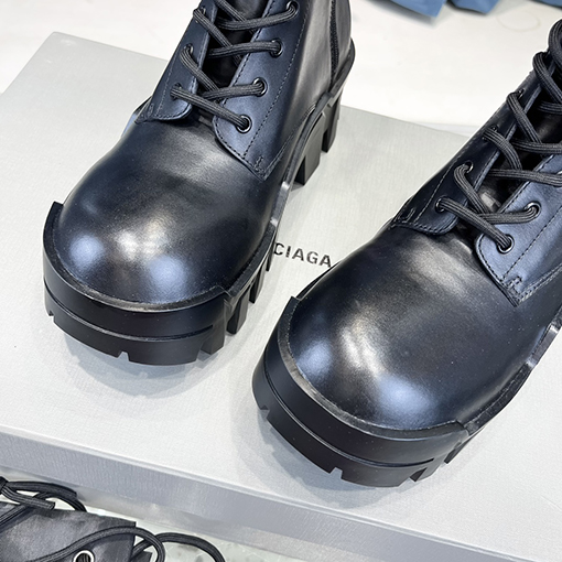 バレンシアガ ブーツ スーパーコピー balenciaga bulldozer シューズ