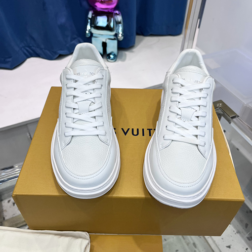 ヴィトン スニーカー スーパーコピー  Louis Vuitton  オリジナル1:1バージョンのホワイトスニーカー
