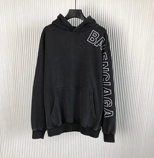 バレンシアガ  パーカー    BALENCIAG 袖に文字刺繍の入った380gの重厚なスウェットシャツ