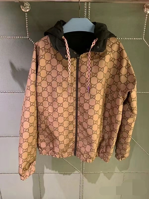 グッチ ジャケットスーパーコピー GUCCI ダブルGウェーブテープの両面着用可能なフードジャケット