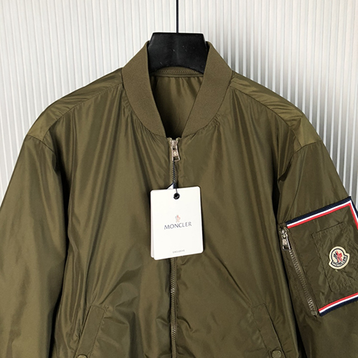 モンクレールジャケットスーパーコピー  MONCLER   Bharaniシリーズのパイロットジャケット