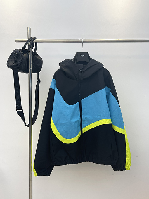 ヴィトン ジャケットスーパーコピー  Louis Vuitton MINI MONOGRAMウィンドブレーカージャケット