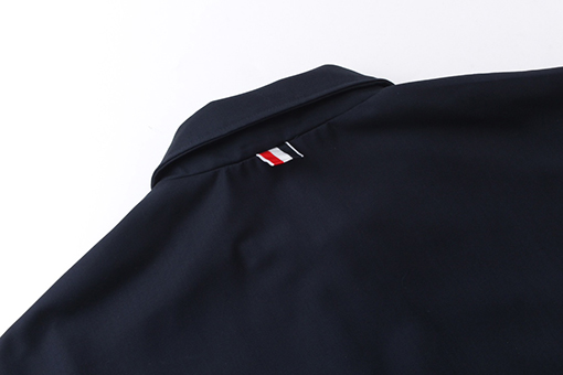 トムブラウン スーツ スーパーコピー THOM BROWNE 秋冬の新作スーツ