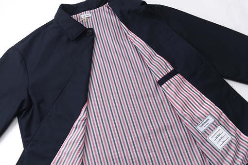 トムブラウン スーツ スーパーコピー THOM BROWNE 秋冬の新作スーツ