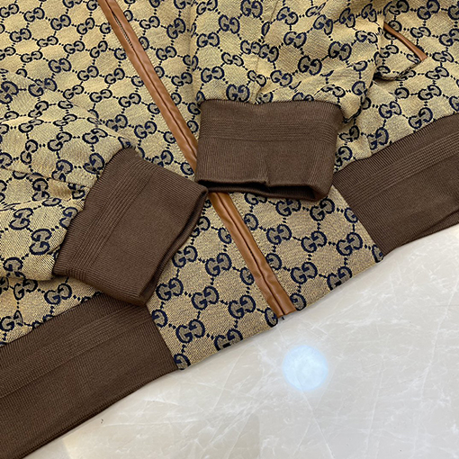 グッチ ジャケットスーパーコピー GUCCIダブルGジャカード·配色·ストライプジャケットコートとパッチワークストライプのジャケット