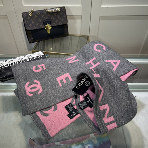 シャネル マフラー CHANELスーパーコピー クラシックなセット帽子 ,帽子＋マフラー一流の肌触り！ぽかぽかで超快適