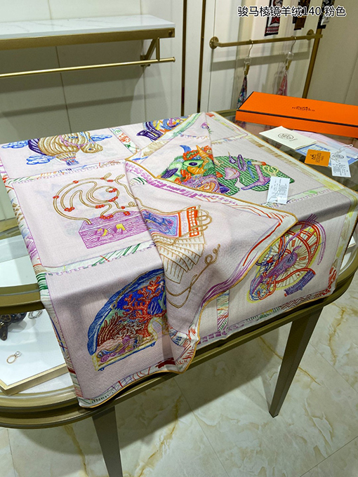 エルメス スカーフスーパーコピー HERMES ジュンマリープリズムカシミアスカーフ - 両面同じ色のカシミアスカーフ、
