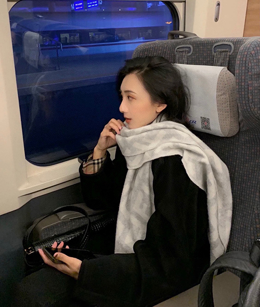 フェンディマフラースーパーコピー  FENDI