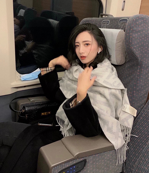 フェンディマフラースーパーコピー  FENDI