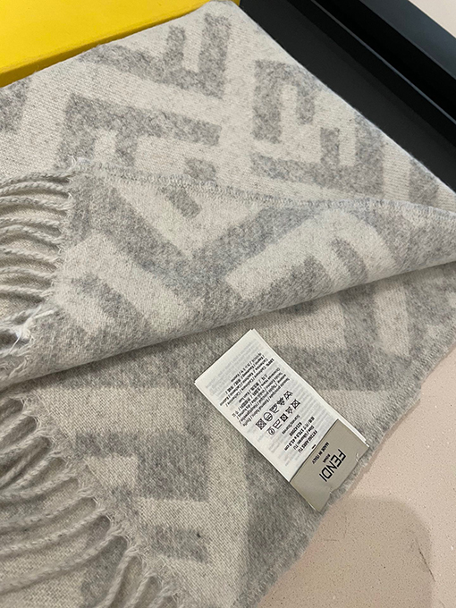 フェンディマフラースーパーコピー  FENDI