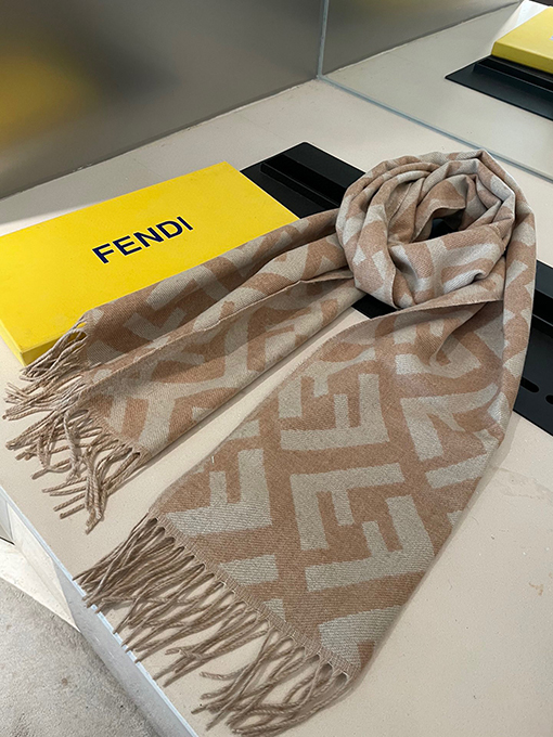 フェンディマフラースーパーコピー  FENDI