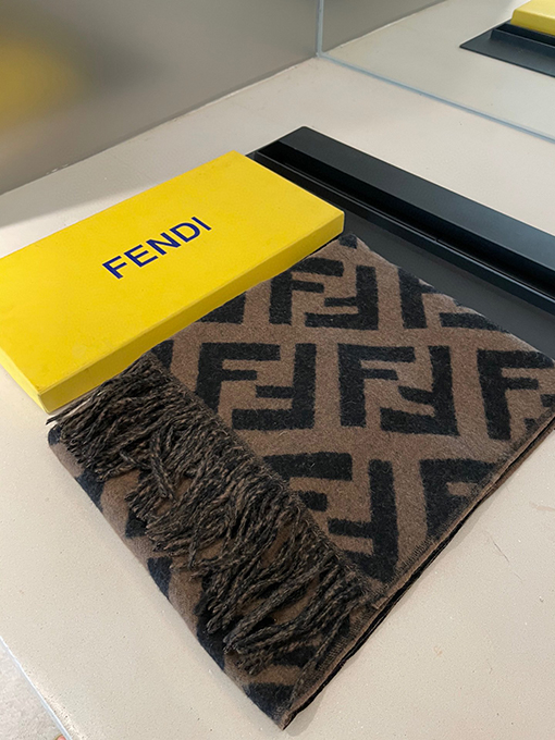 フェンディマフラースーパーコピー  FENDI
