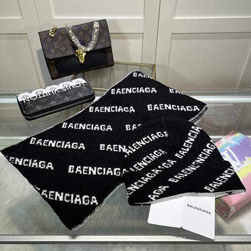 バレンシアガ　マフラースーパーコピー　　BALENCIAGAロゴプリント　帽子＋マフラーのセット