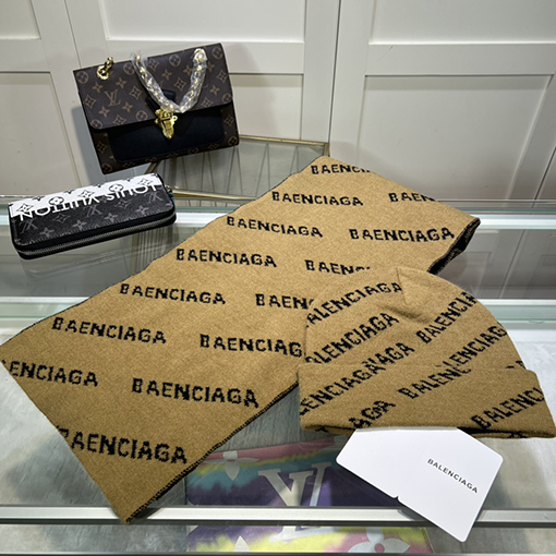 バレンシアガ　マフラースーパーコピー　　BALENCIAGAロゴプリント　帽子＋マフラーのセット